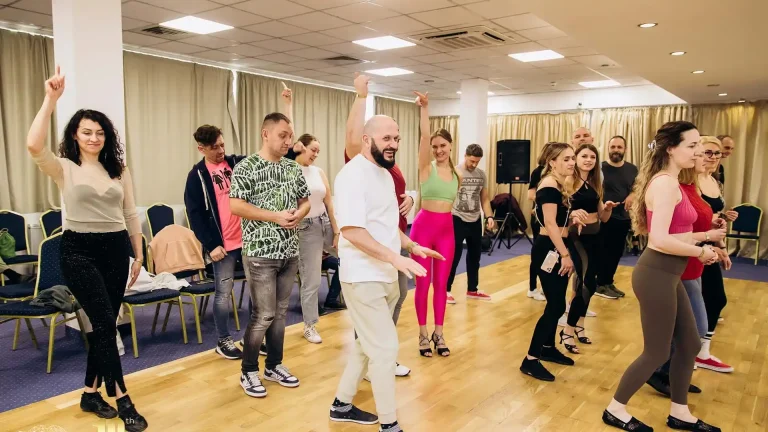 Групове заняття з Urban Kiz для дорослих у Києві